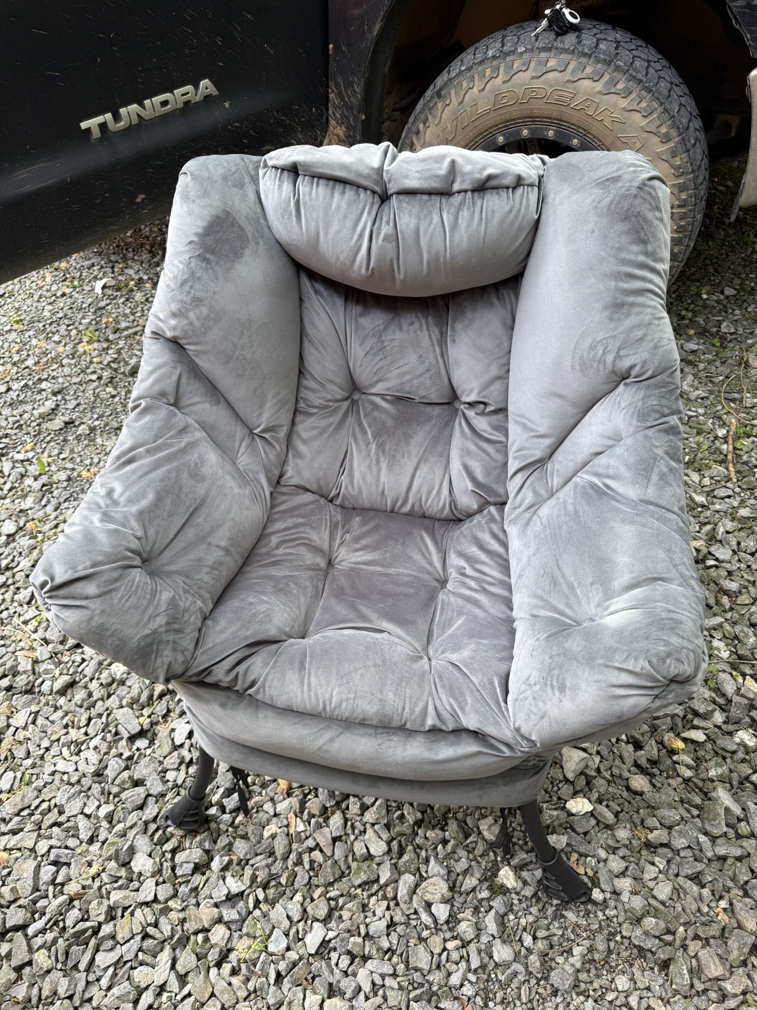 Comfy Apartment Or Patio Chairs For Relaxing