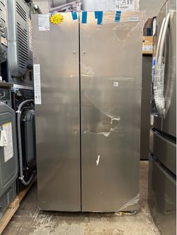 New! Frigidaire Gallery 36” Side by Side Refrigerator
