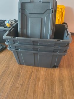 6 gray containers with wheels