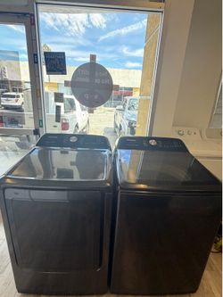 Samsung washer & gas dryer set