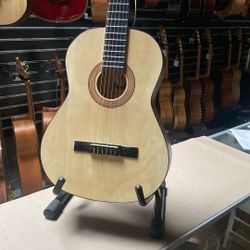 Economical Classical Guitar Made In Mexico  New Nuevo Hecho En Mexico $80