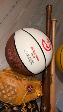 State Farm Arena Grand Opening Commemorative Basketball