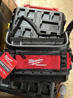 Milwaukee 15 Structured Bag