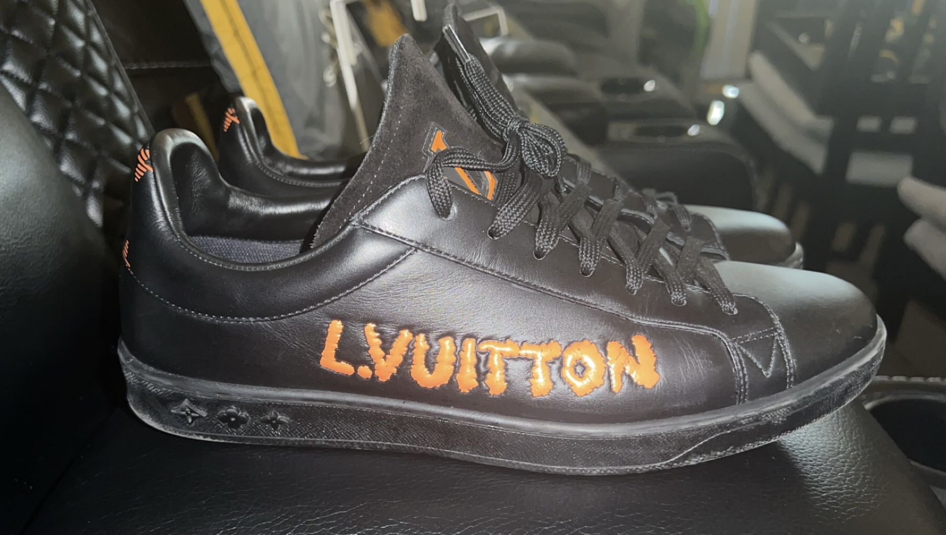 Louis Vuitton men shoes 