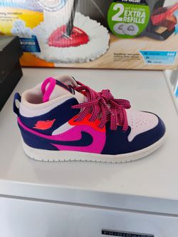 Girls Size 1 Jordan Sneakers  New