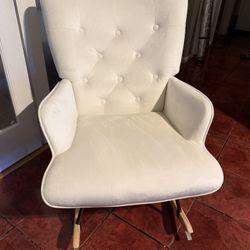 Like NEW! Rocking/Nursery Chair
