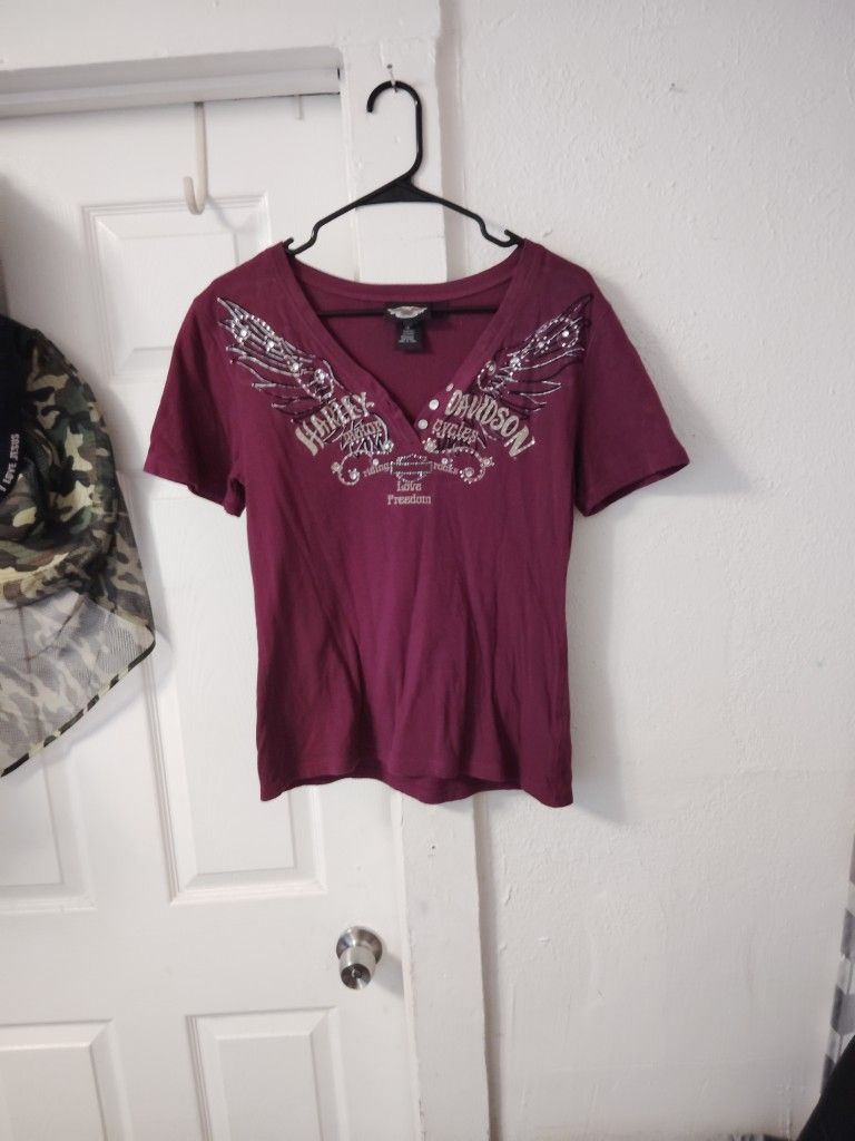 Women's Harley Davidson Shirt-Large