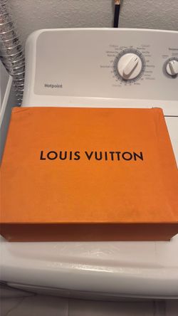 Lv shoes / supreme forces