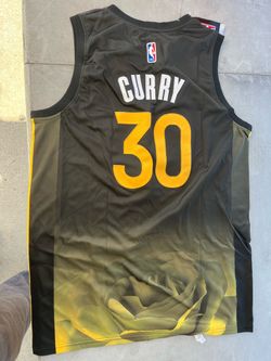 Warriors jersey. Curry
