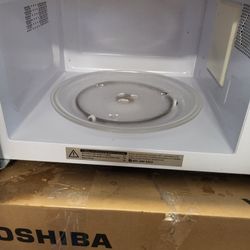 Toshiba 900 W Microwave