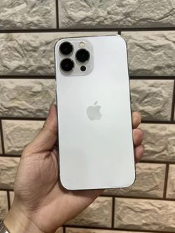 iPhone13 pro max 256G battery health 88%, very new, no signs of bumps