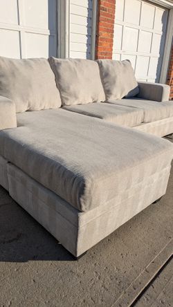 ⭐ Reversible Chaise Sectional Free Delivery