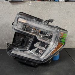 2019-2020-2021-2022 GMC SIERRA 1500 LEFT HEADLIGHT OEM #7020