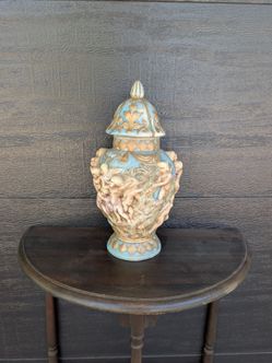 Vintage Decorative Cherub Lidded Urn