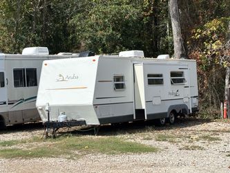 2004 StarCraft Aruba 28ft Camper W/Slideout