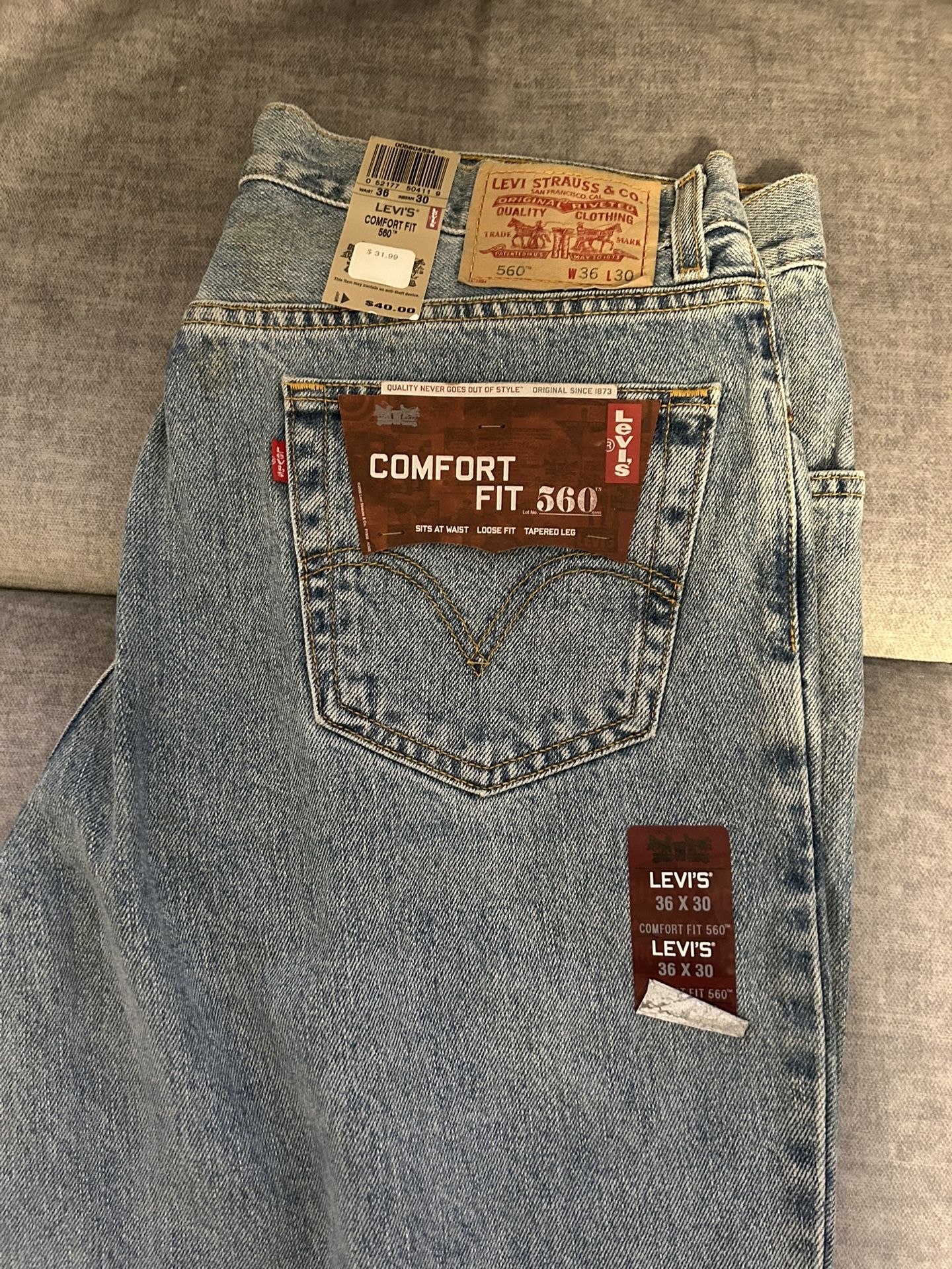 Levi’s Men’s Jeans 560 Comfort Fit 36 X 30