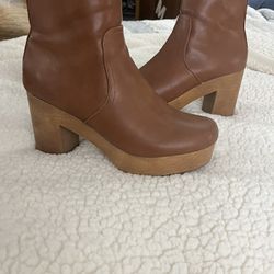 Brown Pleather Boots Sz 10