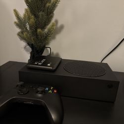 Xbox Series S Carbon 1TB + 2TB Hardrive (optional)