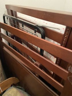 Convertible Crib With Mattress $100