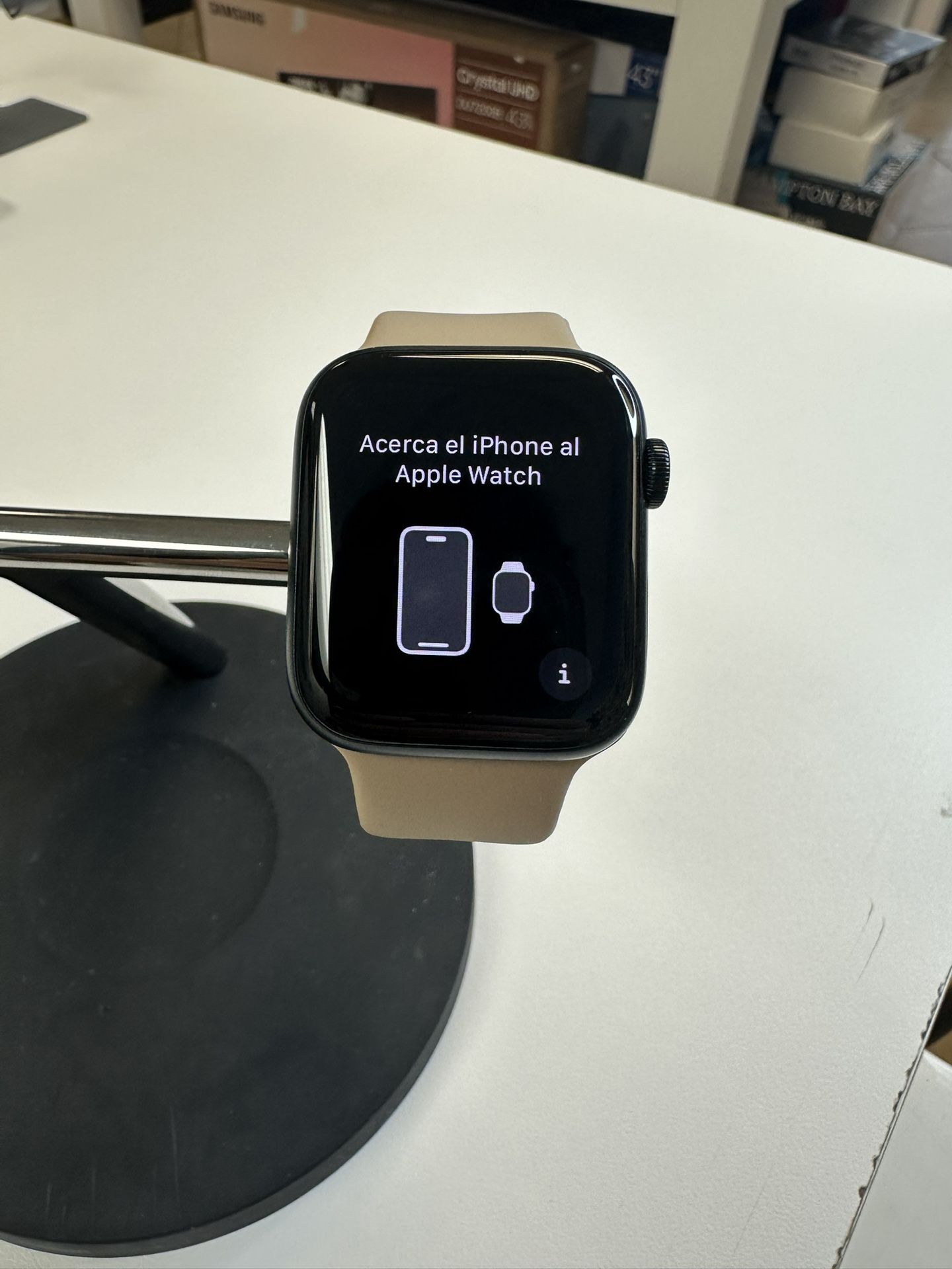 Apple Watch SE 2 44MM Black Cellular Unlocked