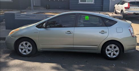 2007 Toyota Prius -110k, Keyless Entry, New Tires, Clean Title