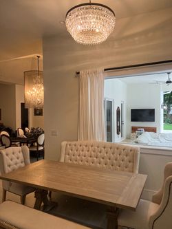 Gorgeous Pottery Barn chandalier