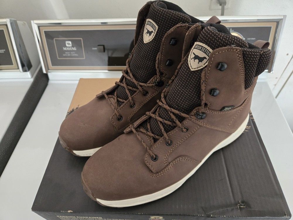 Red Wing Irish Setter Work/De Travail Clearwater Boots - Mens Sz 11
