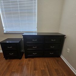 Black Dresser With Matching Nightstand 