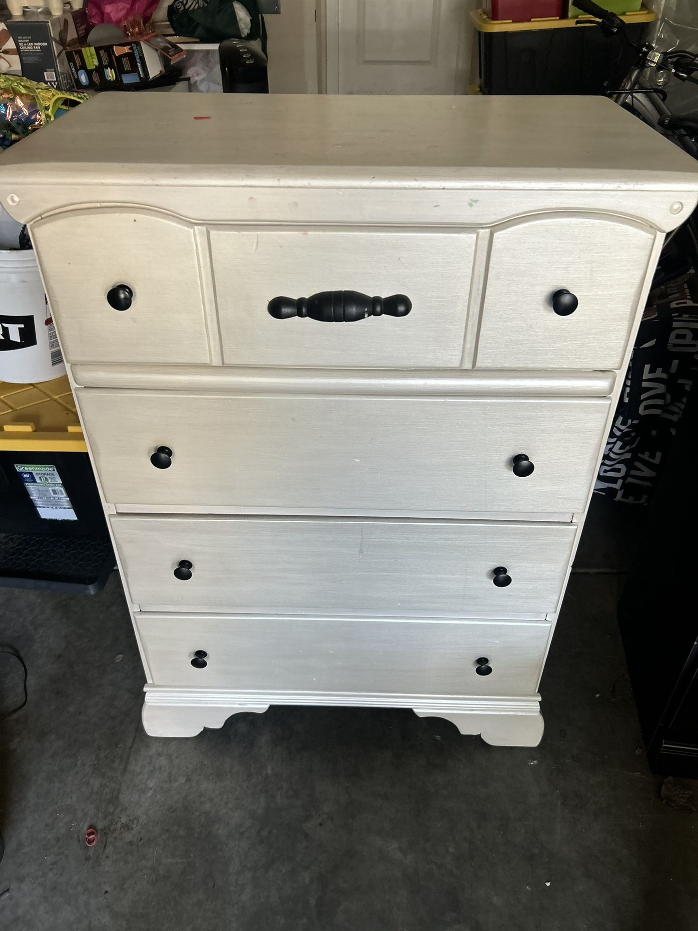 White Wood Dresser