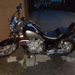 2005  Kawasaki Vulcan 750