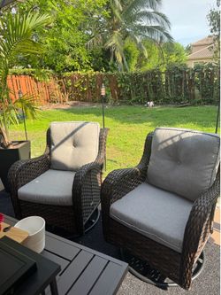 Set Outdoor Rocking Chairs