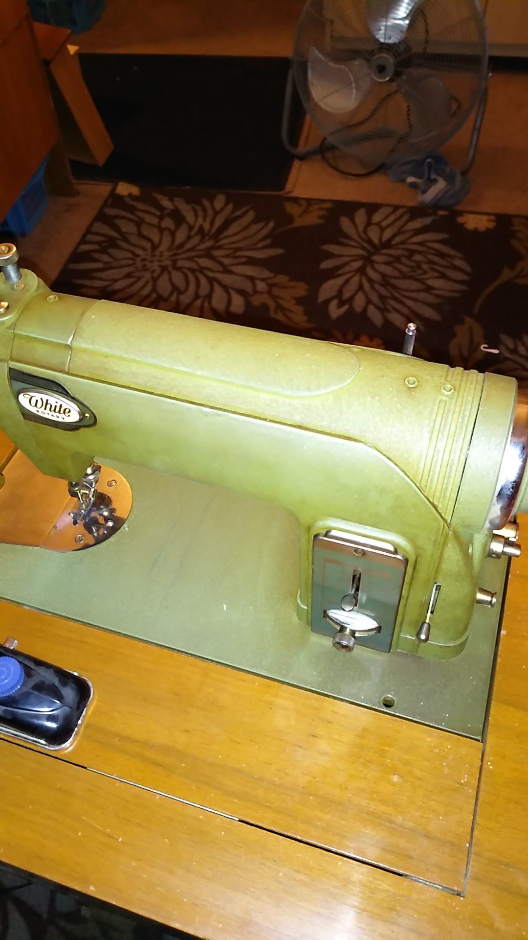 White rotery model 611 sewing machine