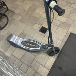 Razor E300 With Charger