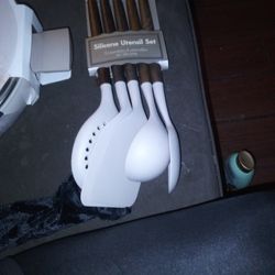 Non-sticking Pans