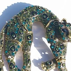 Betsy Johnson Leppard Pendant 