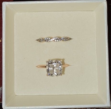 Modern Gents 8.5 Rose Gold Wedding Set