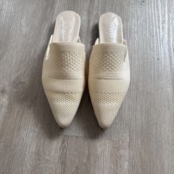 Cream Knit Pointed-Toe Mules