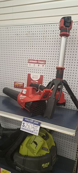 Milwaukee FUEL Cordless Blower and Light Set