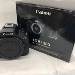 Canon EOS R50 Mirrorless Camera with 18-45mm Lens 