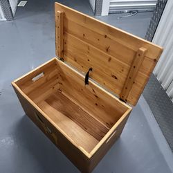 Toy Chest -  solid pine with safety hinge
