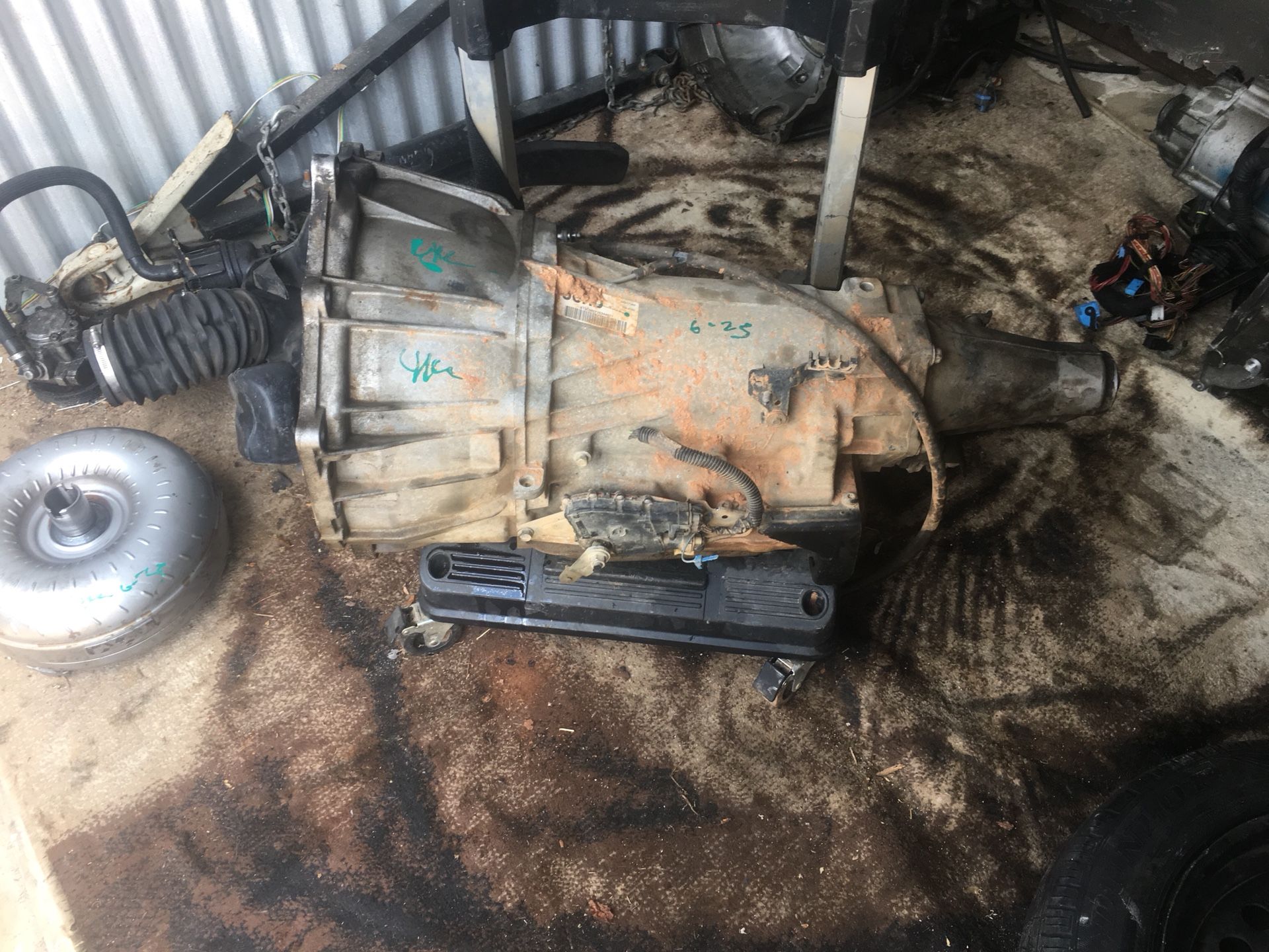 I’m selling engines n transmissions for chevys for Sale in Lilburn, GA