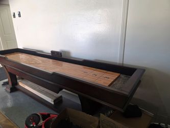 Shuffle Board Table