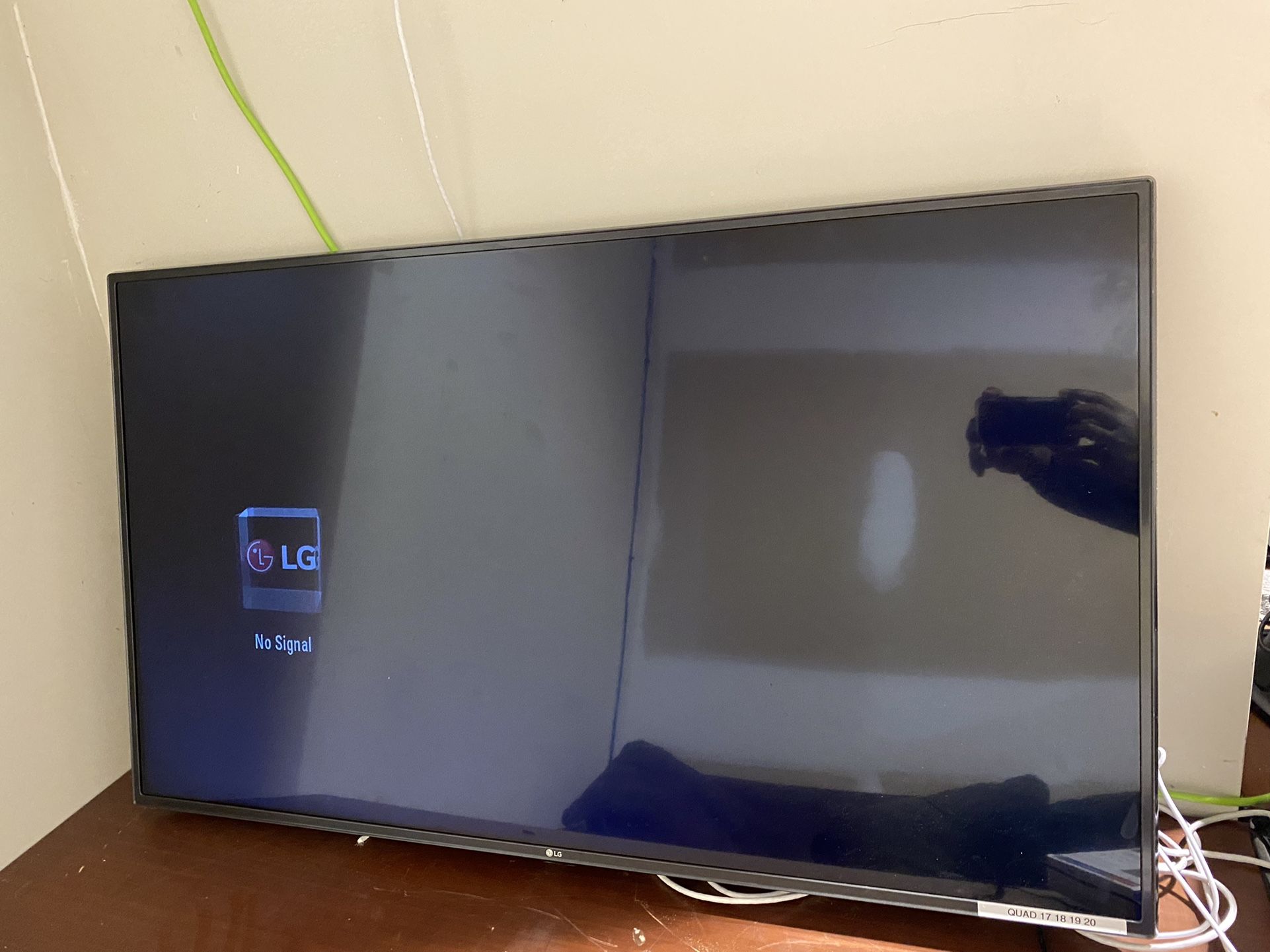 LG Tv Built In Speaker, Wi-Fi Dongle Ready