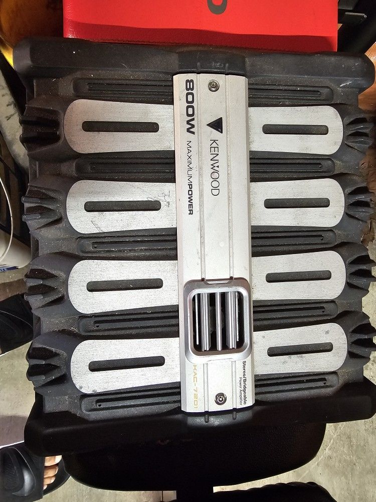 Kenwood 800watt Bass Amplifier Built In Fan