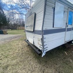 Camper