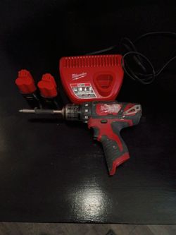 Milwaukee 12v drill