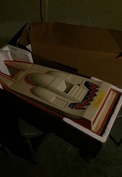 Radio control phantom cat speed boat