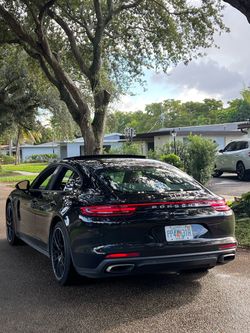 2018 Porsche Panamera