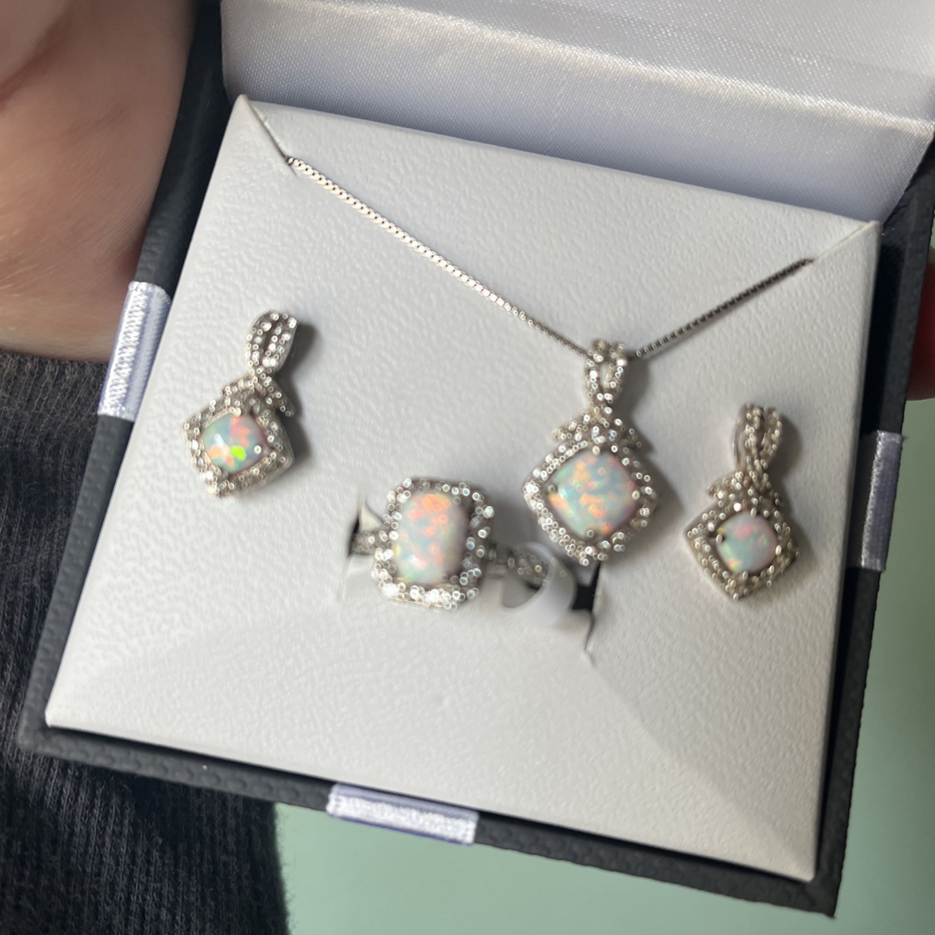 Opal And Zirconium Jewelry Set