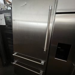 Thermador refrigerator stainless steel 2025 built in